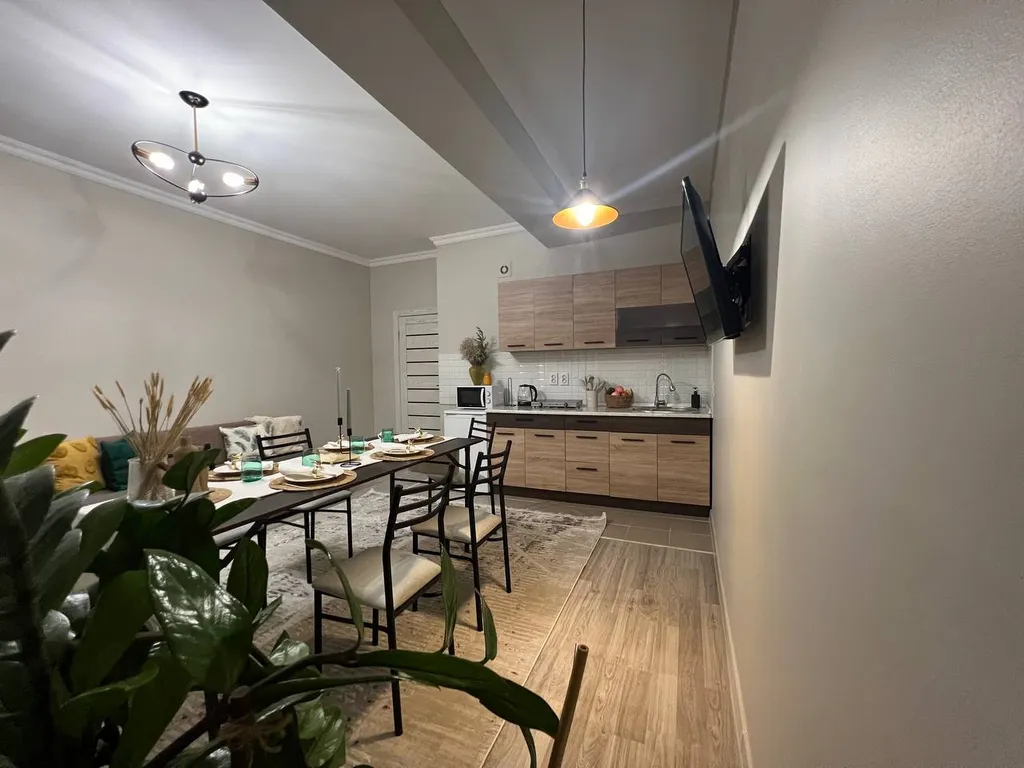 Просторный двухкомнатный апартамент Терракота