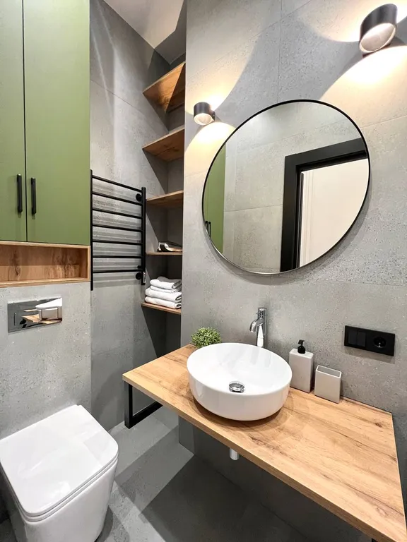 Стильная студия с выходом на кровлю ТЦ Галерея