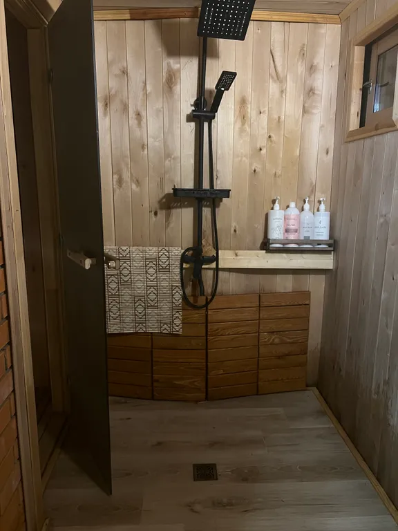 Дом с баней и чаном