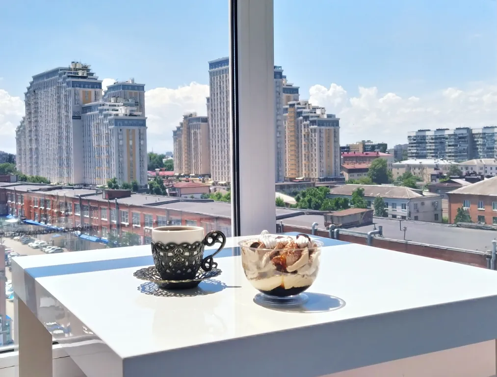 Квартира Квартира Стильная однушка в центре с чудесным видом на город — Краснодар