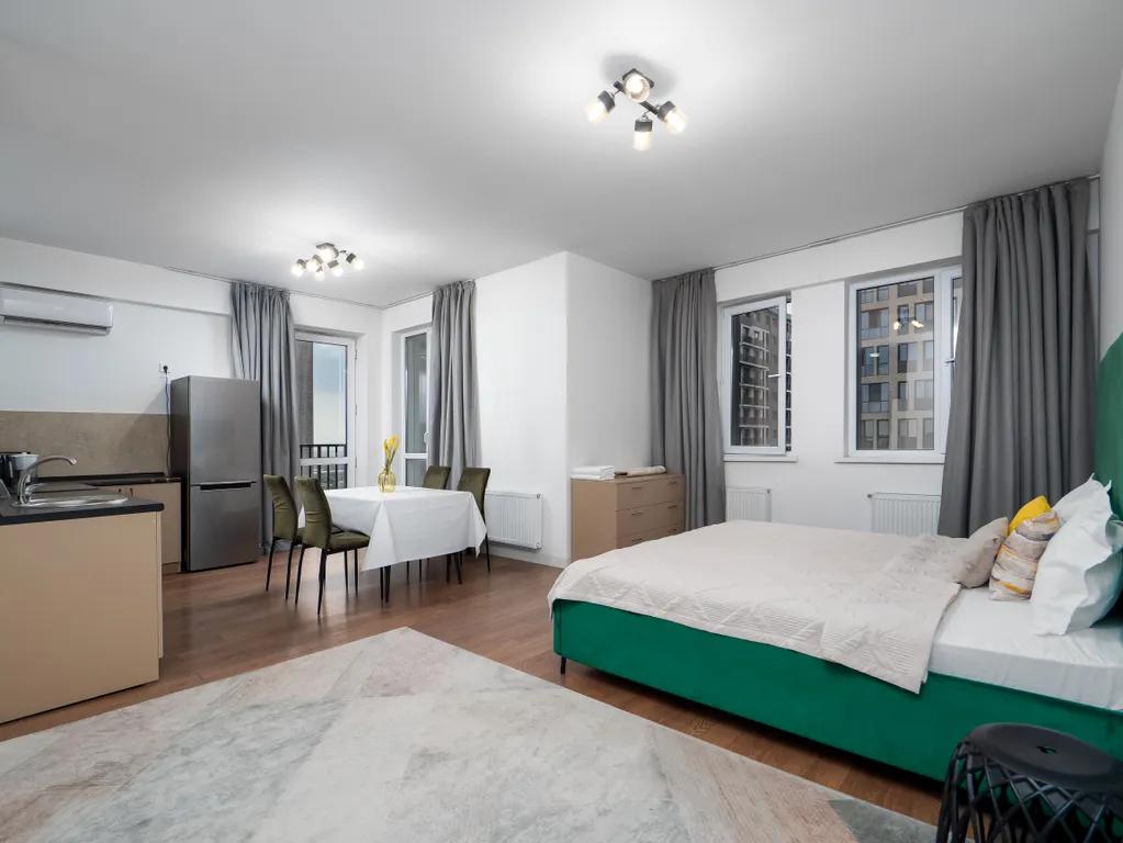 Квартира просторная с балконами, рядом с Мегой