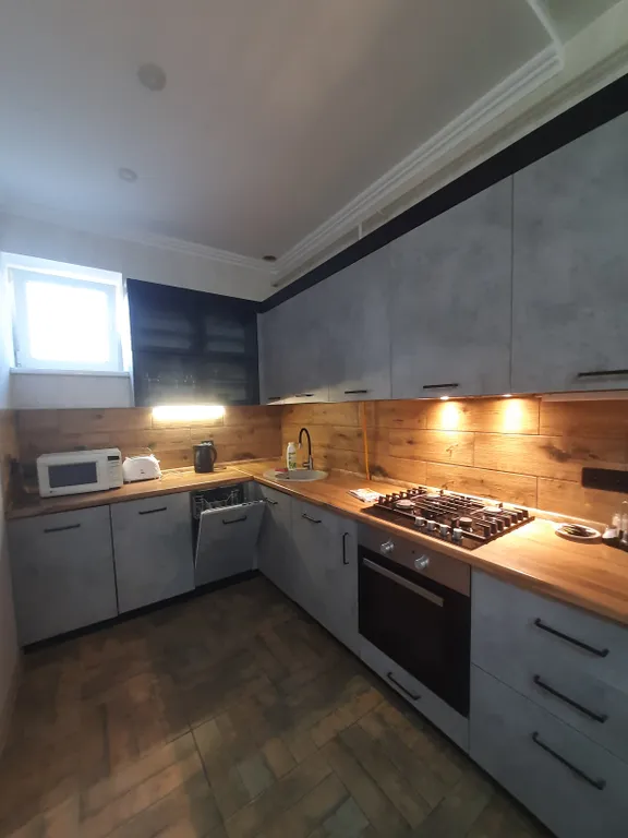 Первый этаж в центре инфраструктуры в Севастополе