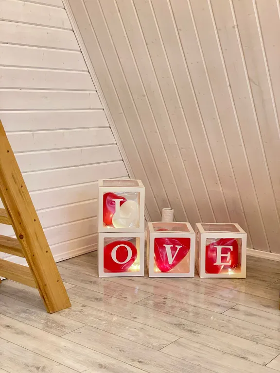 А-фрейм с чаном у леса