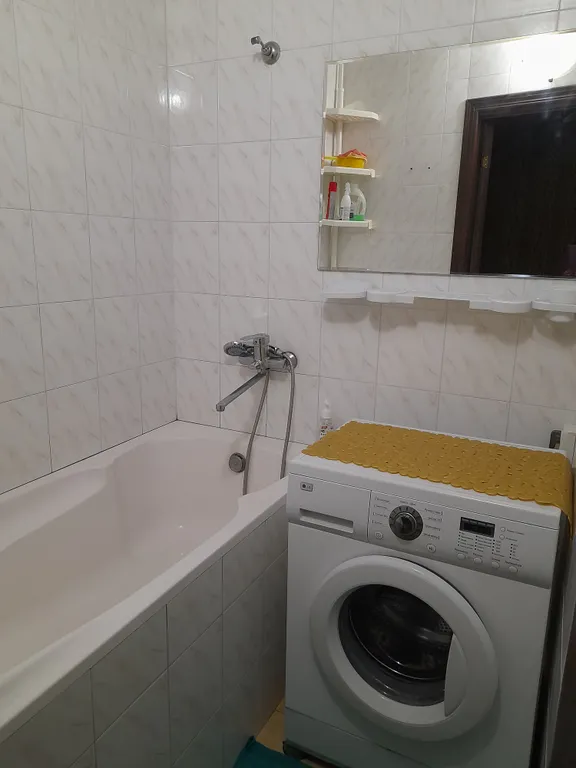 Квартира 3-комнатная Квартира — Евпатория