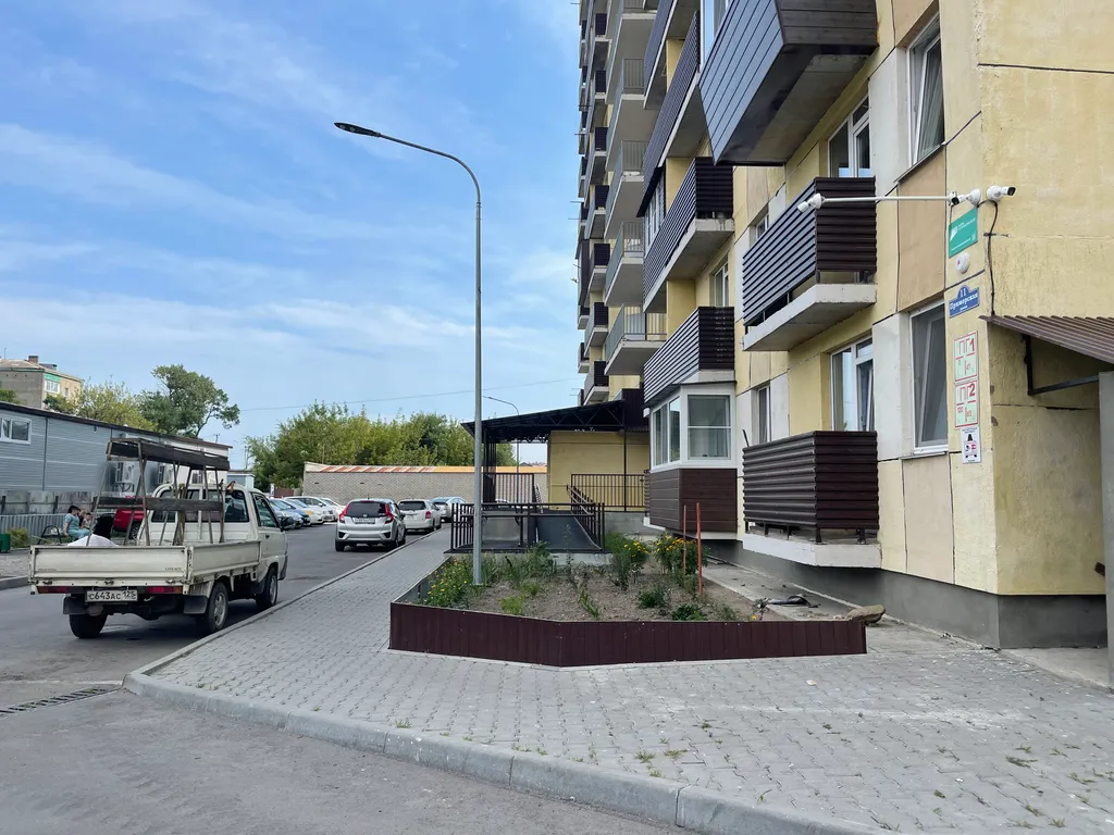 Квартира с современным ремонтом в светлых тонах