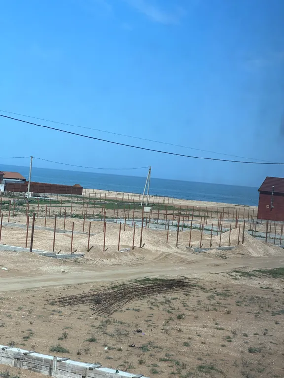 Уютный брусовый дом на берегу