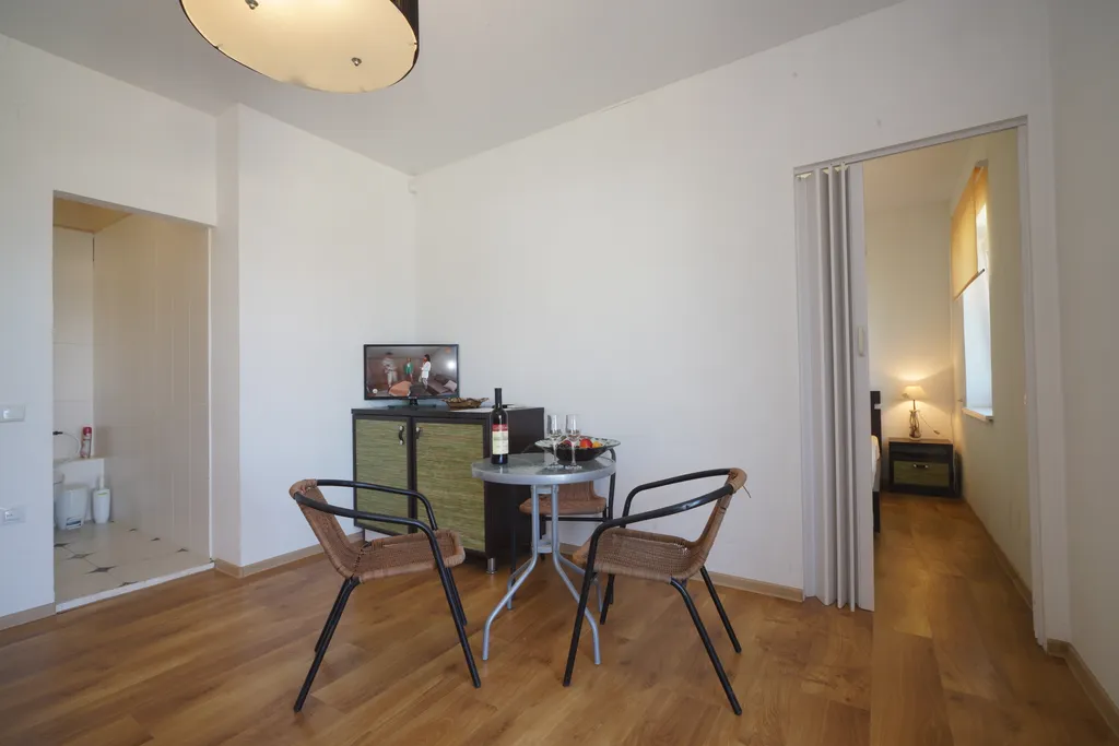 Двухкомнатный номер с террасой и видом на залив Донузлав