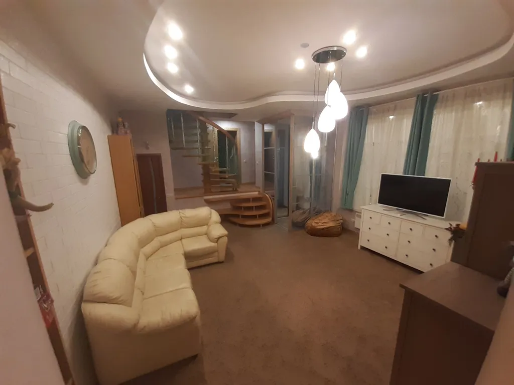 Дом с баней в 4 километрах от Санкт-Петербурга