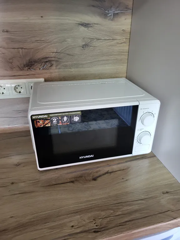 Уютный домик для двоих у озера