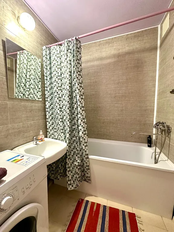 Вместительная трешка