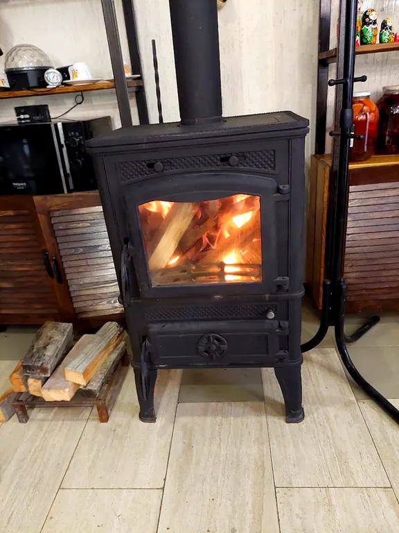 Дом с бассейном, чаном и баней для большой семьи