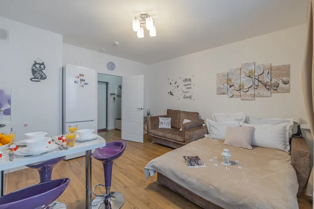 Уютная квартира-студия орхидея возле метро Девяткино