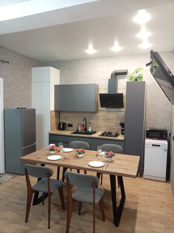 Дом с бассейном