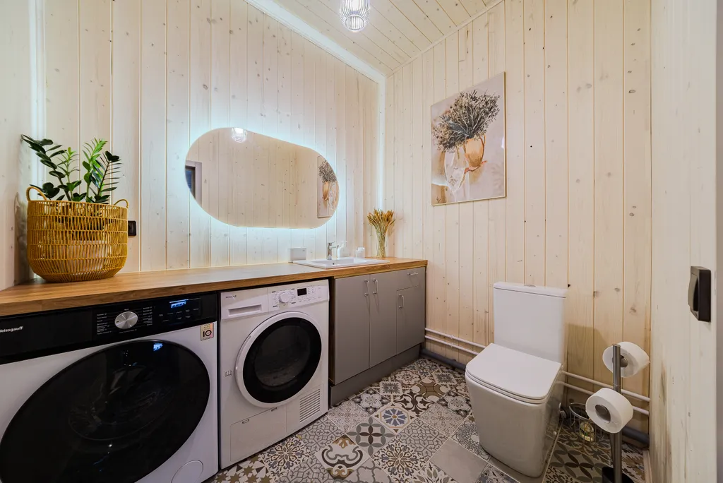 Новый дом с большим столом, кинотеатром, баней