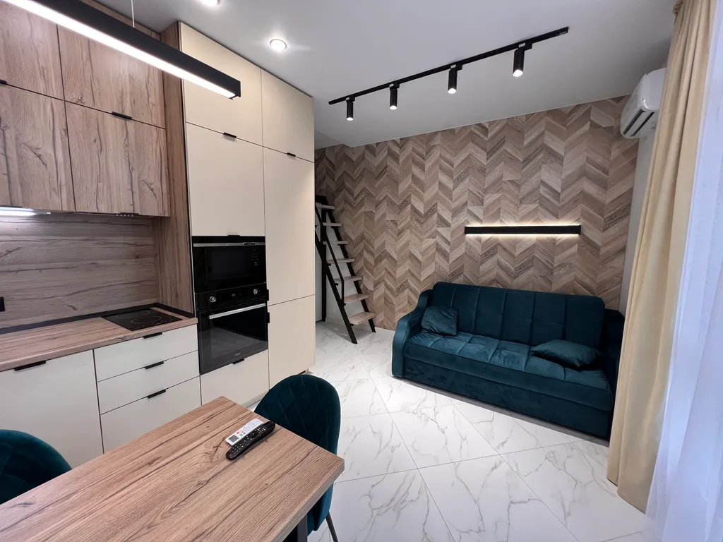 Современная студия Sun Hills Olginka