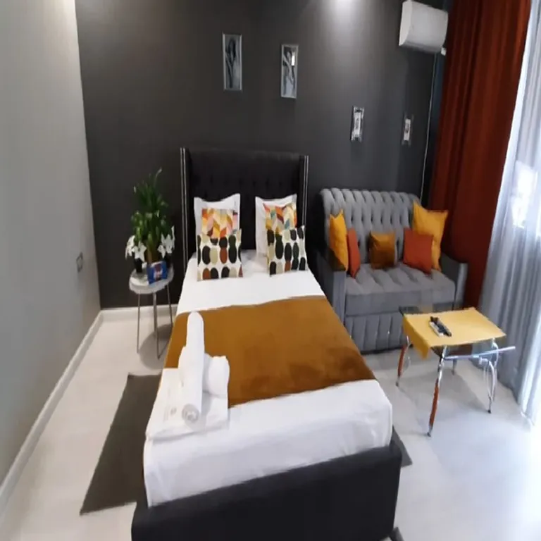 Квартира Cтудия в cтилe хай-тек — аренда посуточно в Нальчик