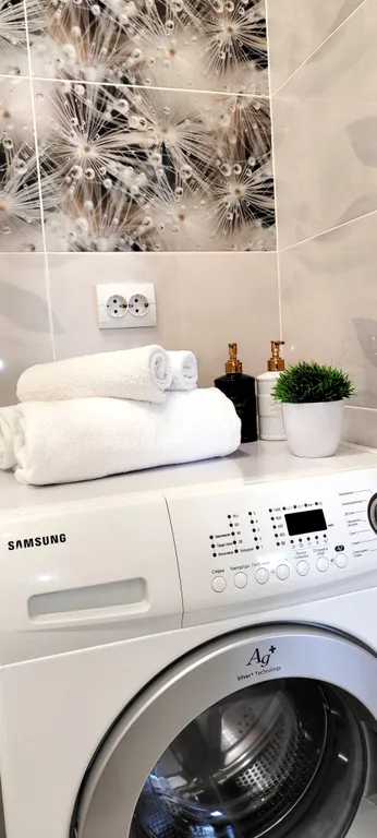 Квартира с видом на реку и горы