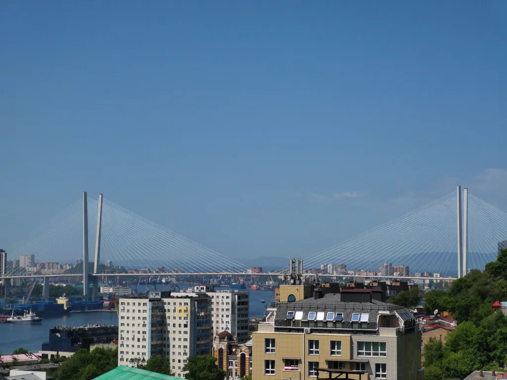 Квартира Квартира рядом с центром с видом на Золотой мост и море — Владивосток