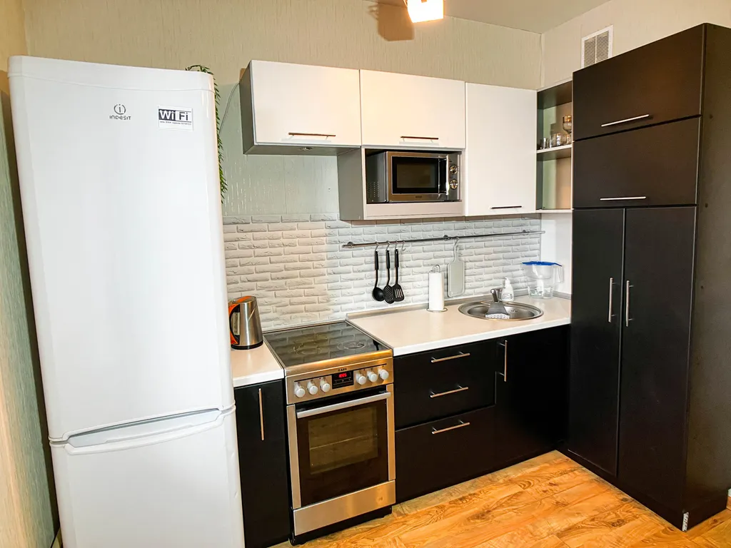 Черно-белая гармония в Парковом