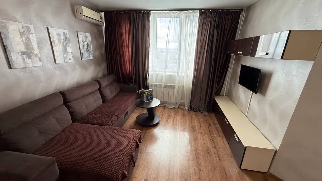 Уютная двухкомнатная квартира с шикарным видом с 24 этажа