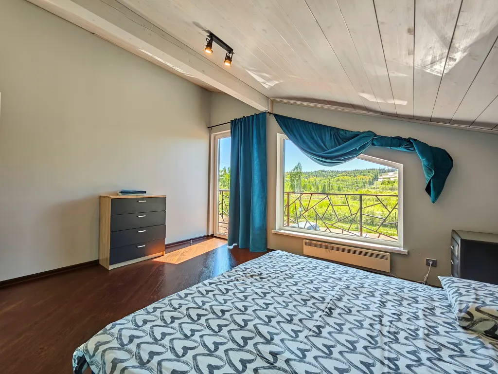 Коттедж Коттедж рядом с Красным озером — Светлое