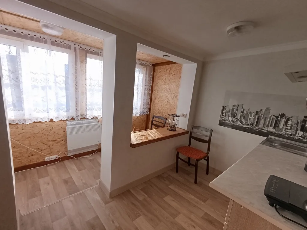 Домик у озера