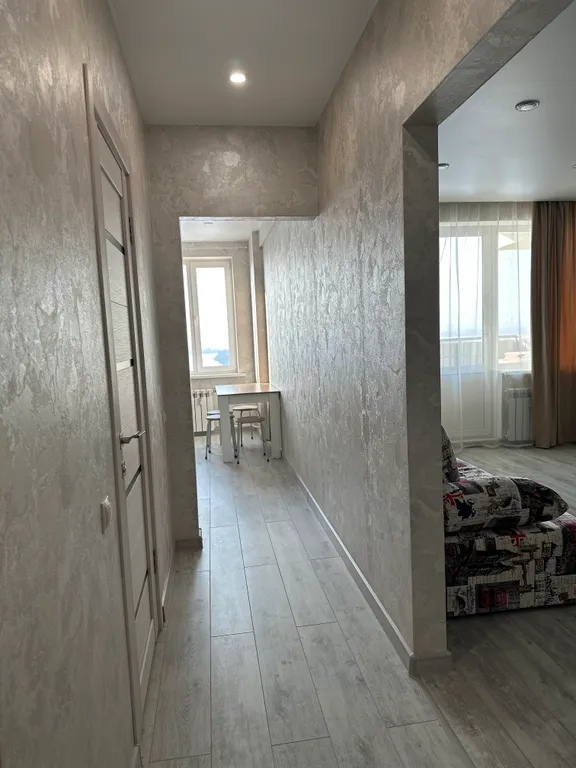 Чистая просторная квартира с видом на Волгу