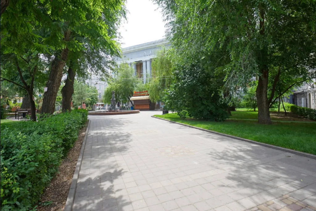 Евротрешка в самом центре