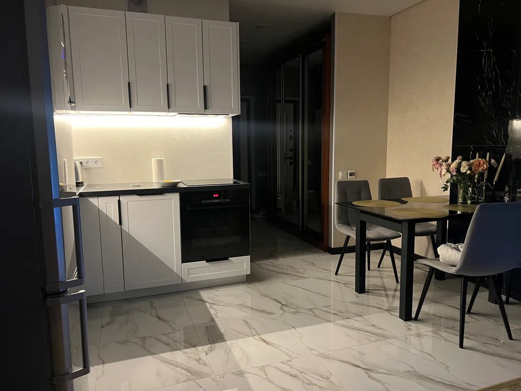 Уютная квартира с дизайнерским ремонтом рядом с метро