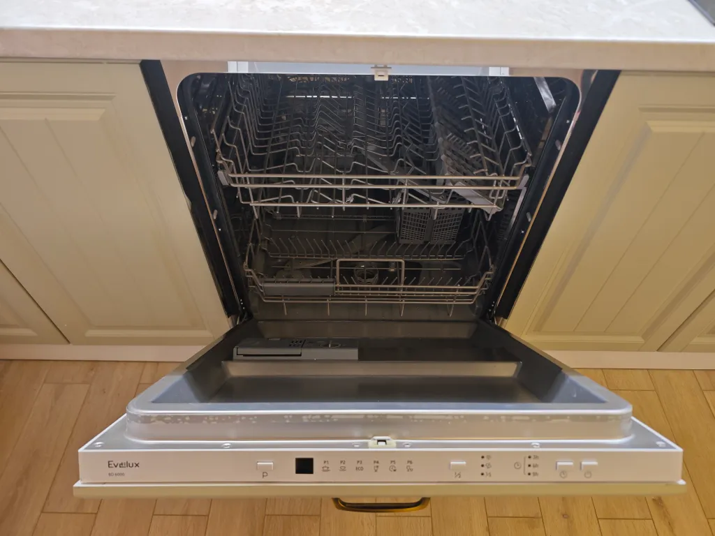 Уютный коттедж с горячей купелью и сауной - 10 минут от города