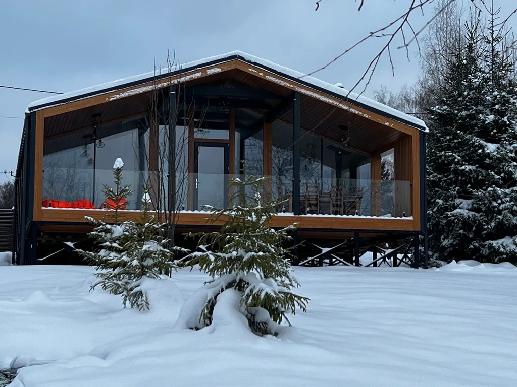 Коттедж с панорамными окнами Куско на Истринском водохранилище