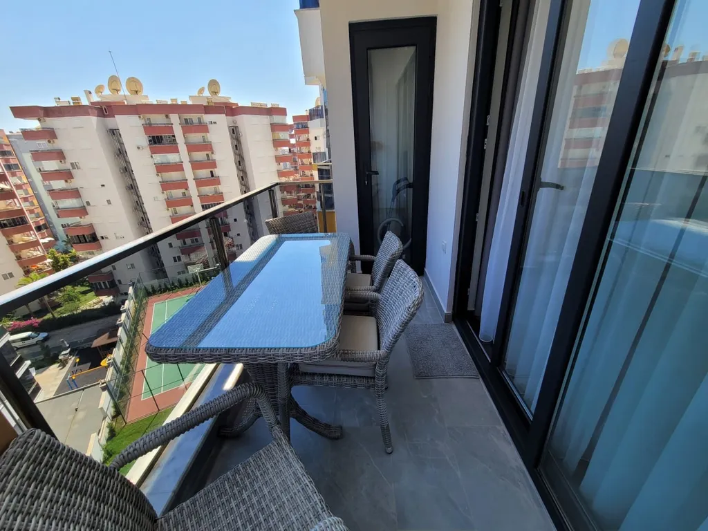 Дизайнерская 2-комнатная квартира с аквапарком на территории