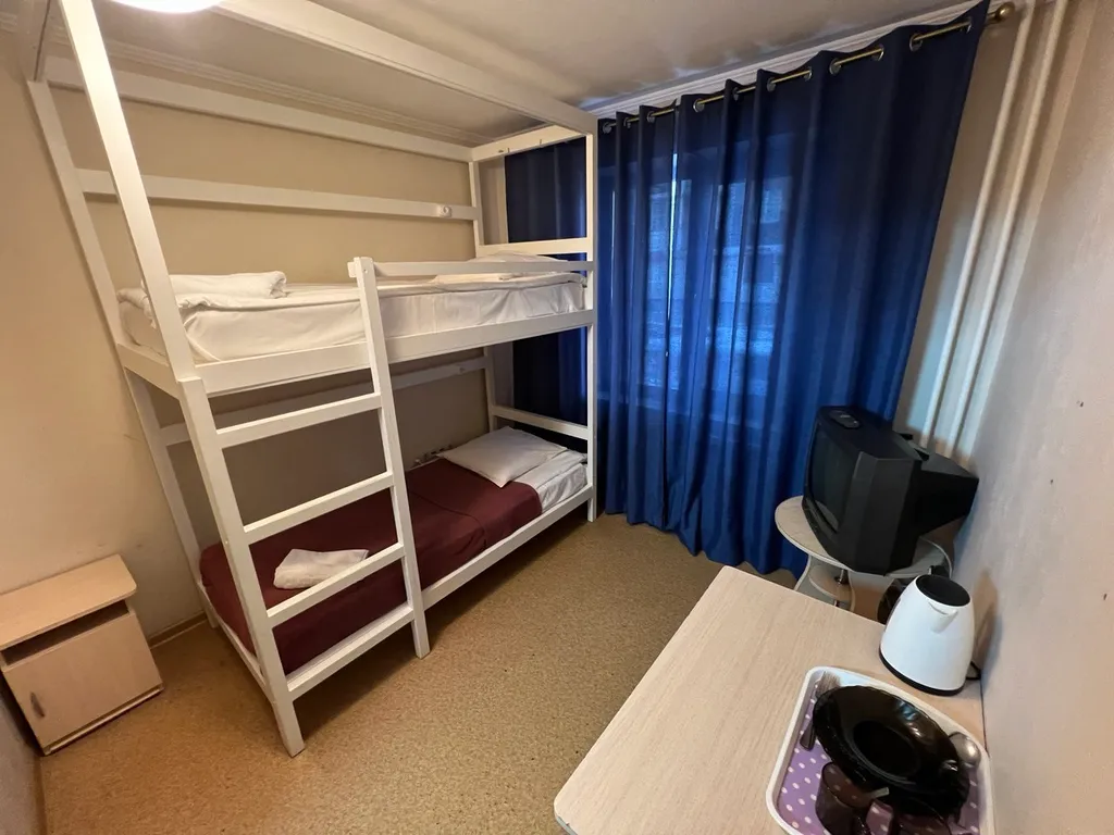 Мини отель, №9