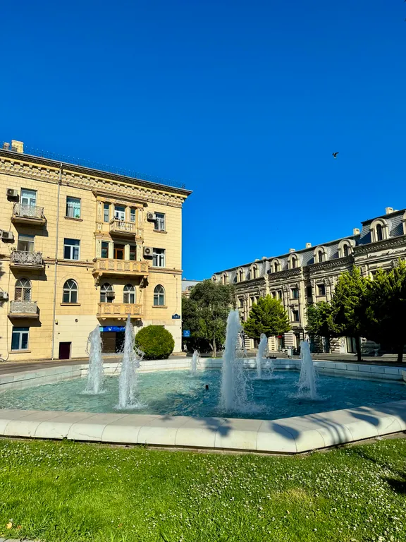 Апартамент в центре рядом с посольством США