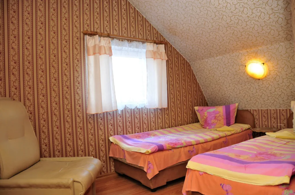 Коттедж 5-комнатный Дом — Луга