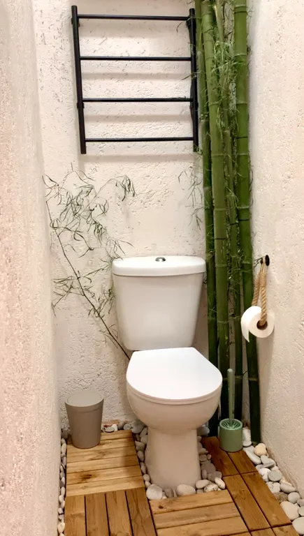 Quiet and tidy old city flat