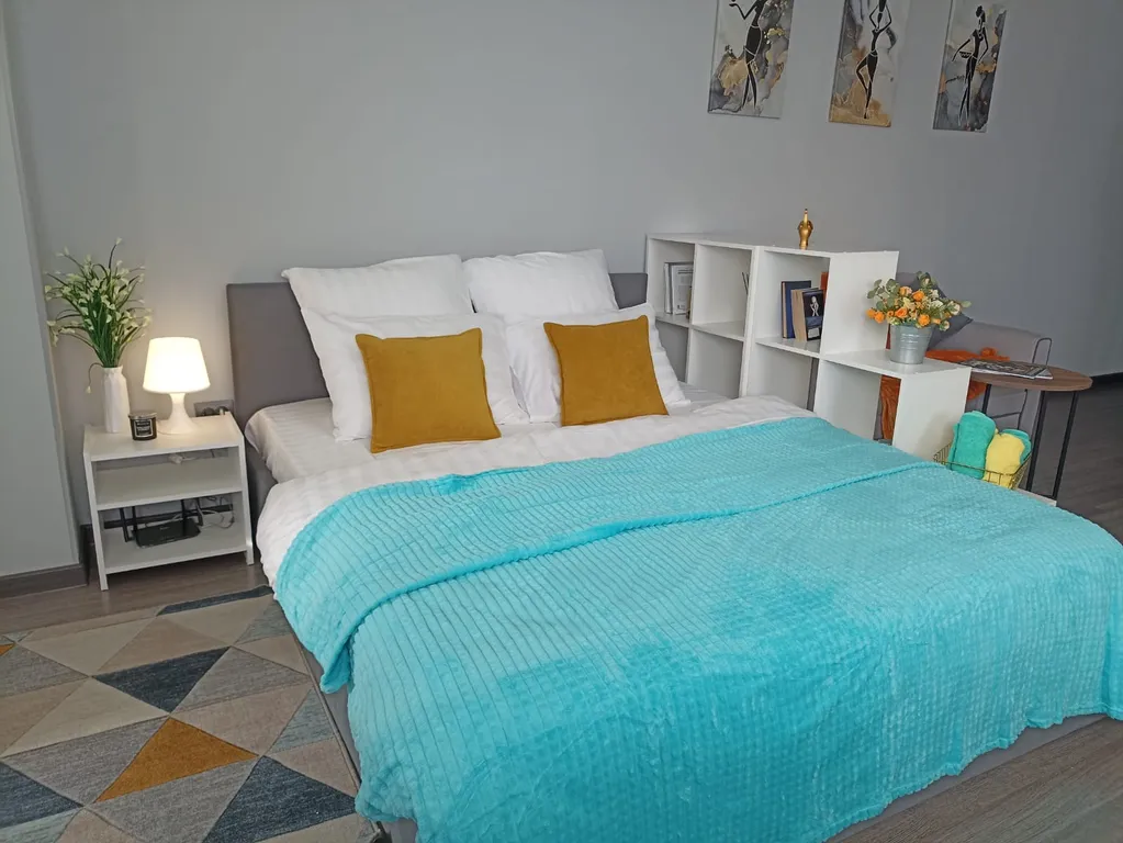 Новая уютная студия с видом на Волгу в центре