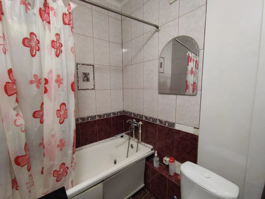 Двухкомнатная квартира возле автовокзала и краевой больницы