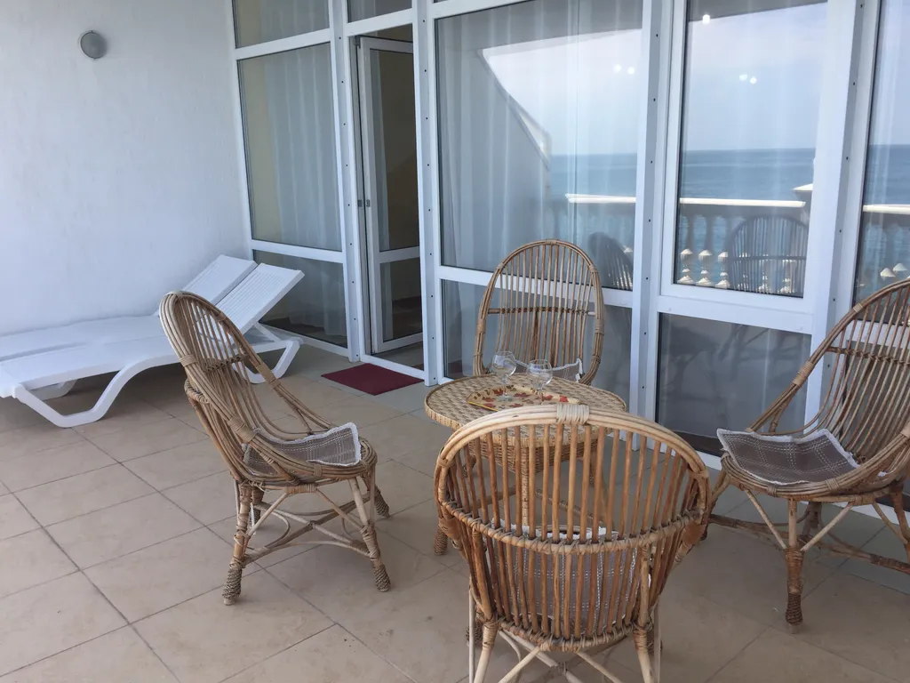 Квартира Апартаменты с балконом — аренда посуточно в Алупка