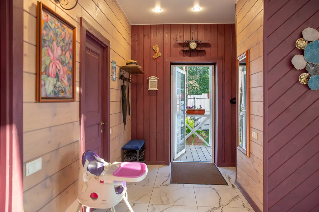 Коттедж Дом с баней и чаном в лесном участке на полуострове Истринского водохр — Логиново