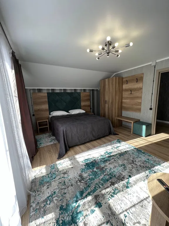 Коттедж-гостевой дом для большой компании