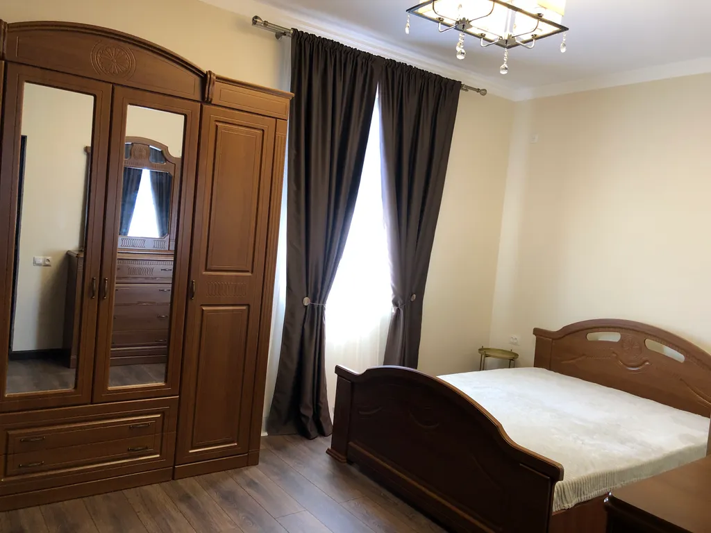 Уютная евро-трехкомнатная квартира с евроремонтом