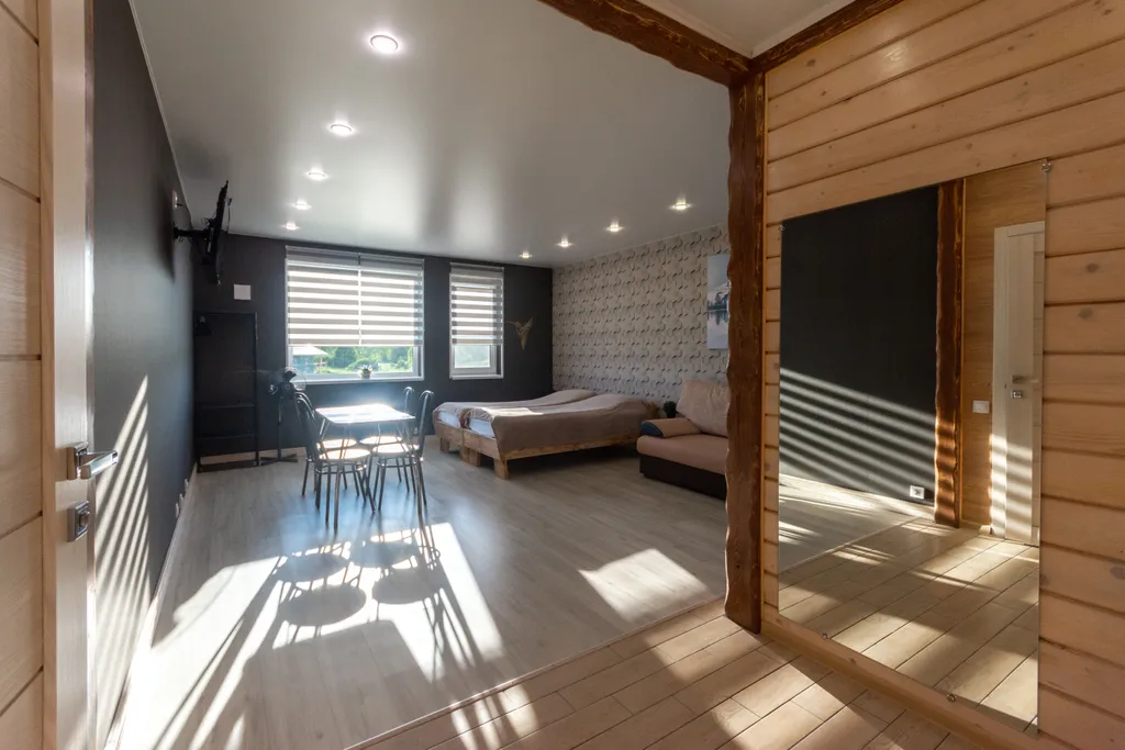 Уютный новый дом в тихом местечке