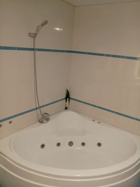 6-комнатный Дом