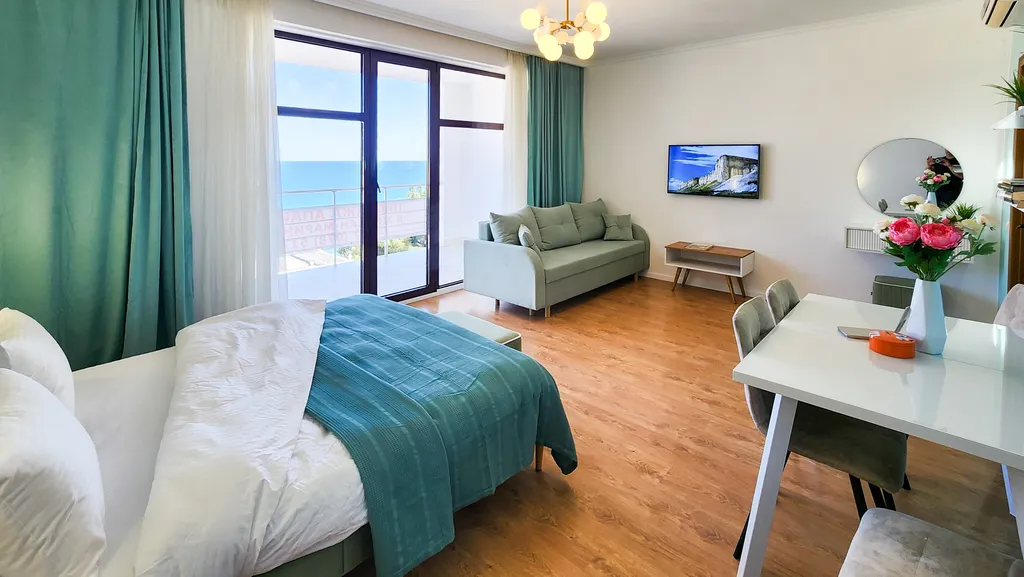 Видовая однокомнатная квартира в ЖК "Сан-Марино"