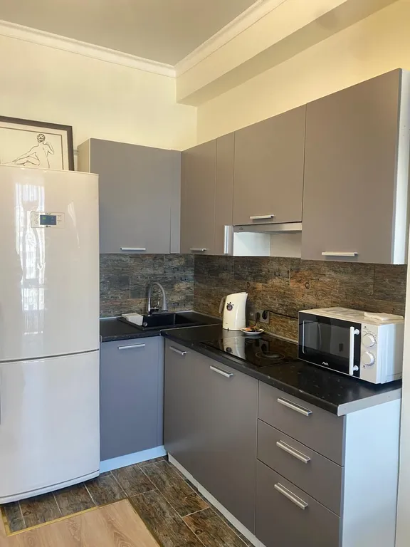 Nur-Ay Residence 105