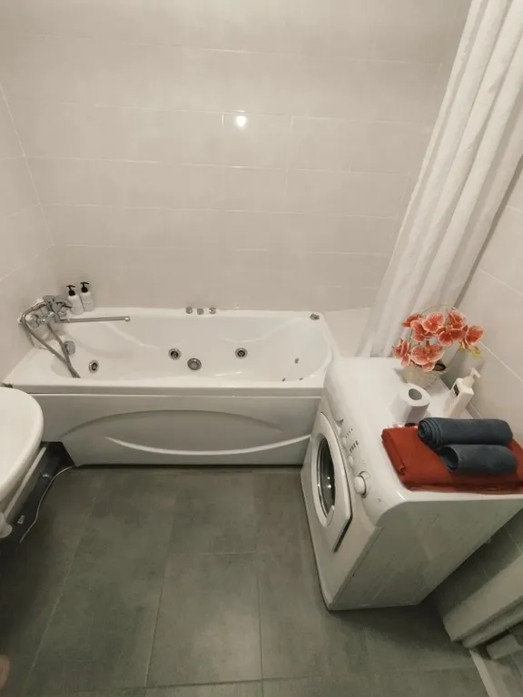 2-комнатная евро квартира у набережной в самом центре