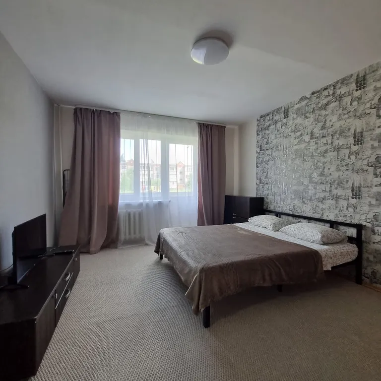 Хорошая уютная чистая квартира в Рефтинском