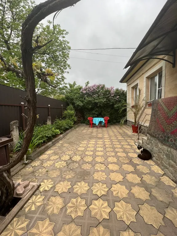 Коттедж Уютная половина дома со своим двором и парковкой — Пятигорск