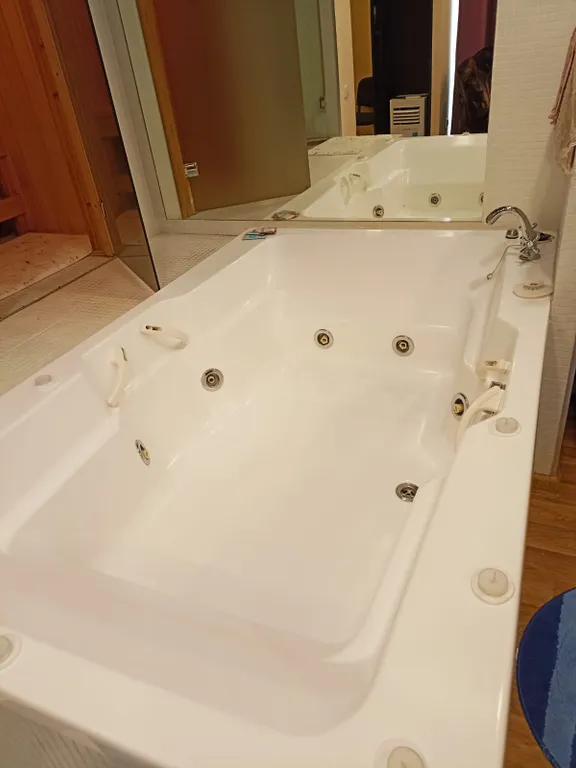 Апартаменты 2-комнатные с джакузи и сауной